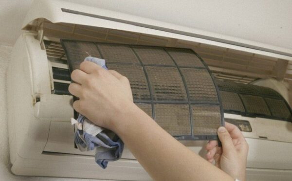Vệ sinh máy lạnh định kỳ 3-6 tháng lần